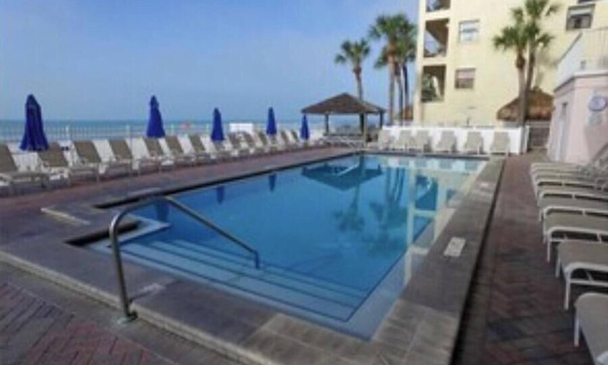 St. Petersburg - Clearwater Condo | Sweeping views from this 3 bed/2bath condo