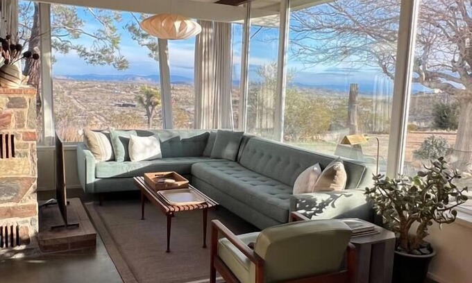 Yucca Valley House | Sweeping Views, Pool & Hot Tub - High Desert House