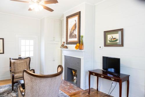 Natchez House | Sweet Auntie