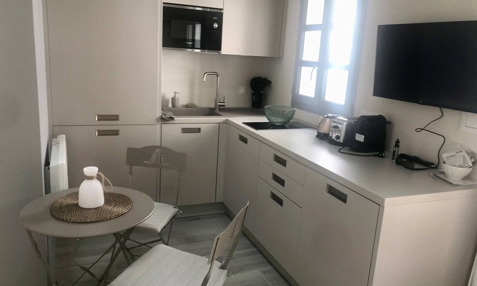 Arzon Apartment | Sweet awakening - facing the beach