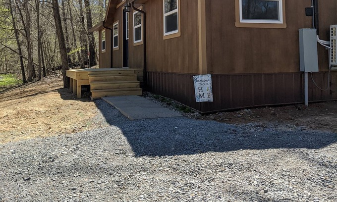 Goreville Cabin | Sweet cabin in the woods