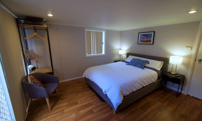 Port Macquarie Apartment | Sweet cosy one bedroom unit in Port Macquarie, 5 mins walk from Flynns Beach!