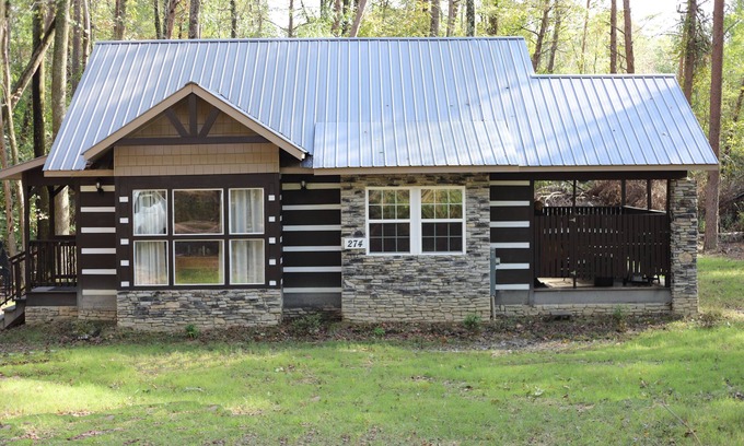 Mentone Cabin | "Sweet Dreams" - Near Mentone and Desoto State Park