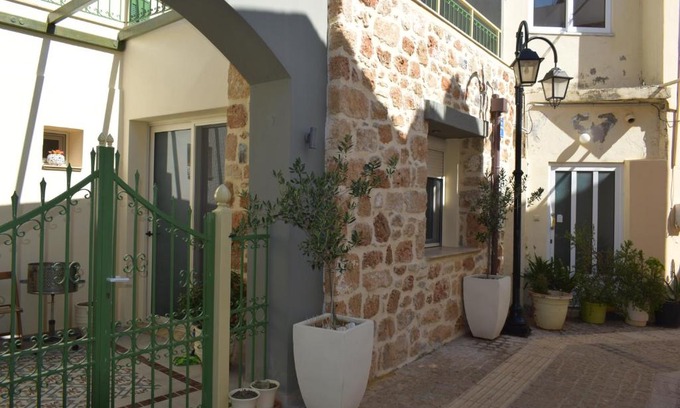Malia House | Sweet Memories