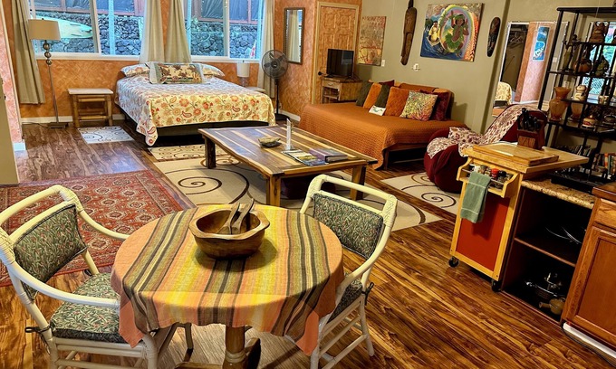 Honaunau-Napoopoo Apartment | Sweet Mermaid Studio at Manini Beach, Kealakekua Bay