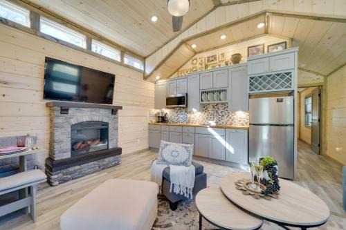 Broken Bow House | Sweet Spot Cabin in Broken Bow with Fire Pit!