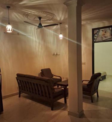 South West Apartment | Sweet Two Bed Room Set