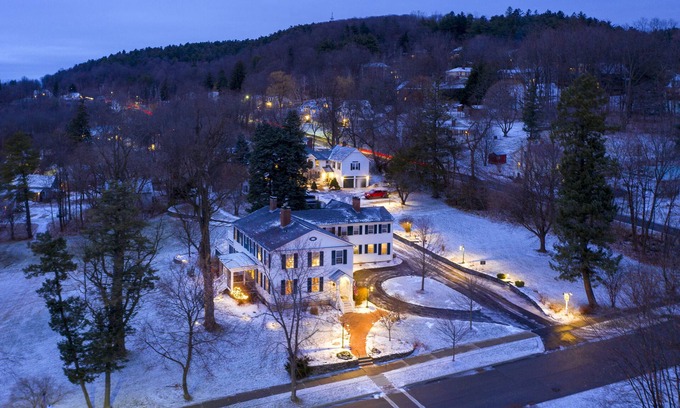 Middlebury Hotel | Swift House Inn
