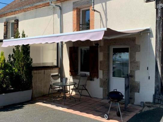 Trois-Fonds Apartment | Swift Studio