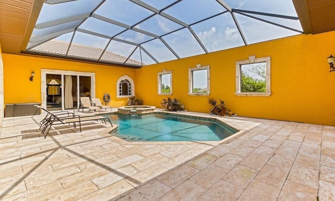 South Gulf Cove House | Swimming, Boating, Fishing in a Luxurious Setting