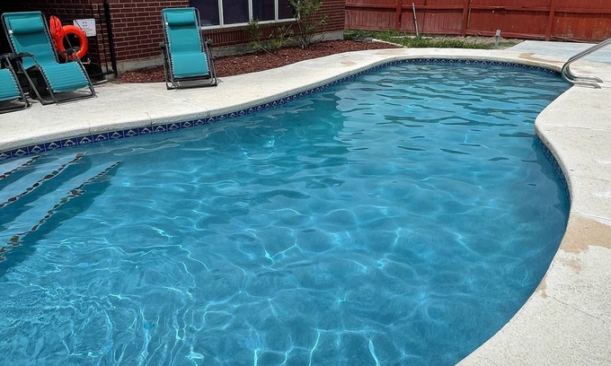 McAllen House | 🏊‍♀️ Swimming 🏊‍♂️ Pool & 🏀Basketball Court washer and dryer, 4 tvs. Great place come