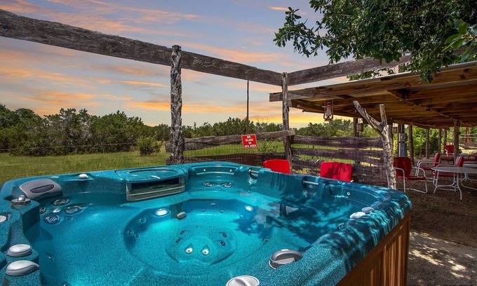 Dripping Springs House | Swing On Inn I Hot tub, Sleeps 12