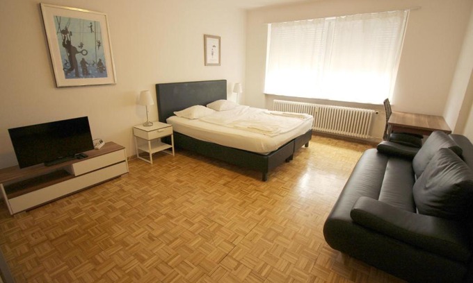 Basel Apartment | Swiss Star Basel Schweizergasse - Self Check-In