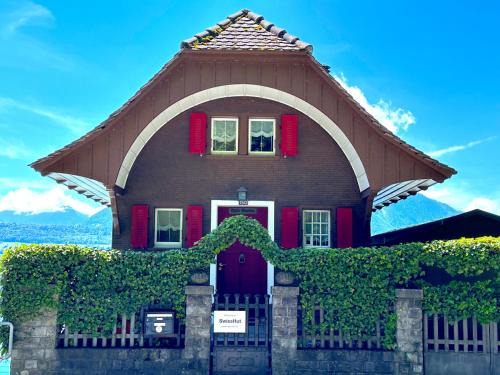 Sigriswil Ski Chalet | SwissHut Stunning Views Alps Lake - Chalet Monbijou