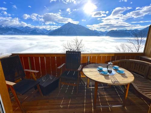 Aeschlen ob Gunten Apartment | SwissHut Stunning Views Alps Lake - Apart Aelenbach