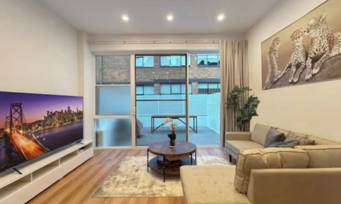Haymarket House | Sydney CBD Newly Renovated Large Terrace
