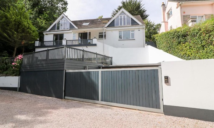 Torquay House | Sylvan Scene