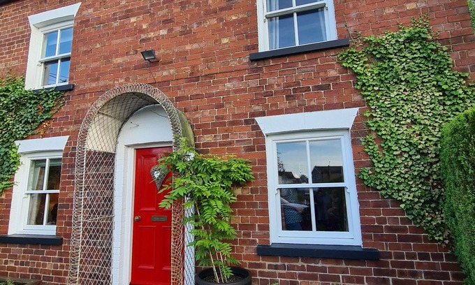 Ryther House | Sympathetically designed with abundance of charm!