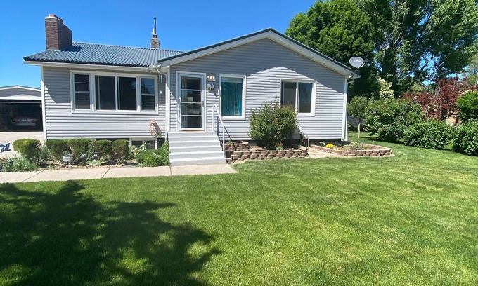 Pocatello House | Synchrodestiny 1 is joyful with a beautiful Mountain View from front yard