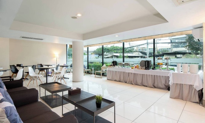 Khanna Yao Hotel | Synsiri 5 Nawamin 96
