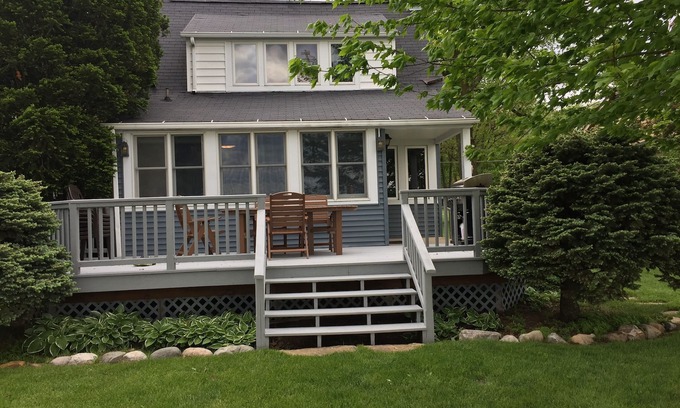 Syracuse Cottage | Syracuse Lake Front 5 Bedroom/1.5 Bath East Shore Lake Syracuse Sleeps Up To 12