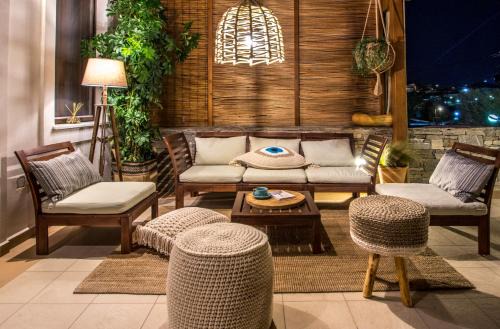 Vissa Apartment | Syros Luxury Seaview Wellness Suite Finikas