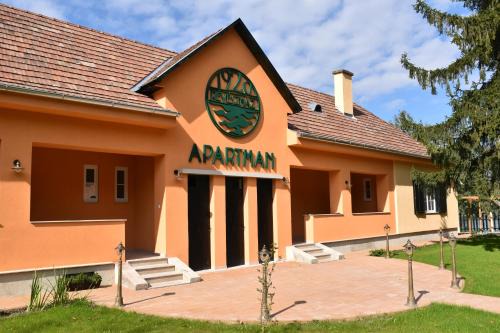Szentendrei Apartment | Százesztendős Révészház Apartman
