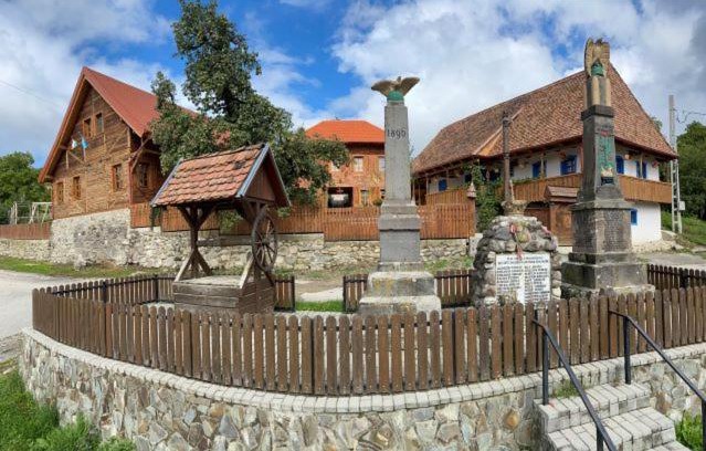 Siclod Apartment | Székelyföld,Siklódi Kő Vendégház Szénatároló