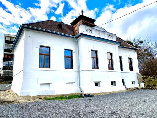 Satoraljaujhely Apartment | Szinyei Merse-Kastély