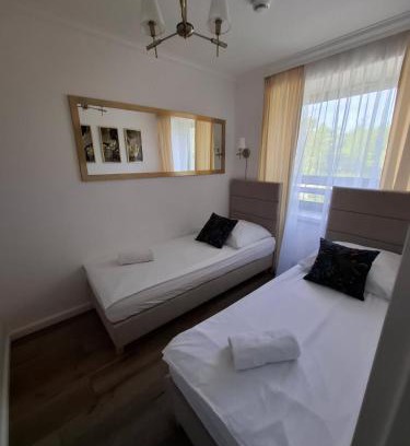 Serock Apartment | Szmaragdowy Apartament nad Zalewem