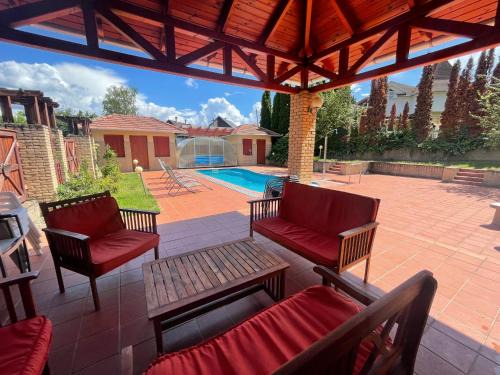 Miskolc-Tapolca Bed & Breakfast | Tölgyfa Panzió
