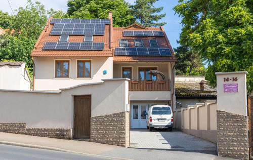 Eger House | Tündérpart Vendégház