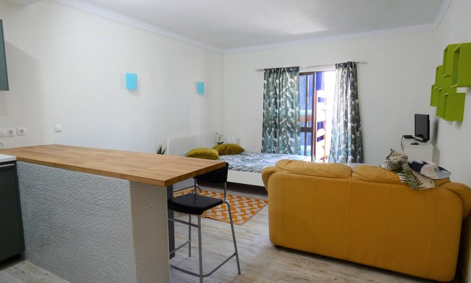 Correeira Apartment | T0 near the center and beaches of the City of Albufeira - Max 4 People