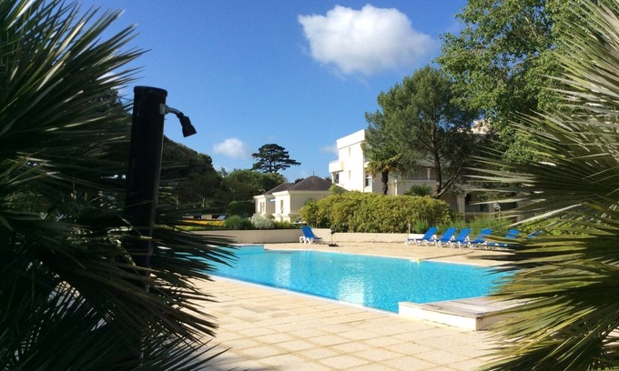 La Baule-Escoublac Apartment | T1bis in a wonderful park with pools near beach