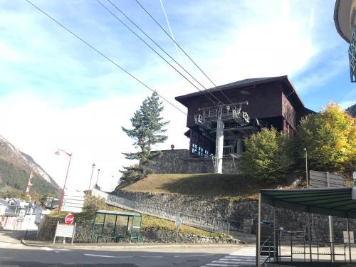 Cauterets Apartment | T2 + alcove 4 pers au pied du télécabine avec parking couvert