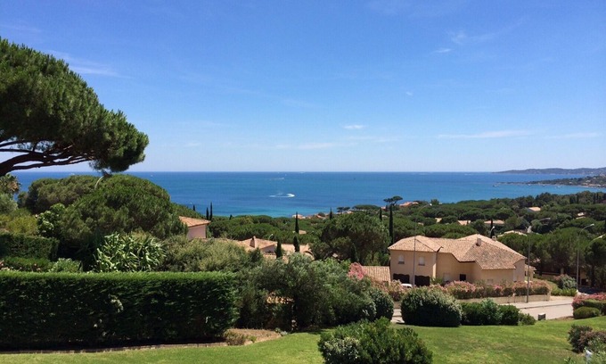 La Nartelle Apartment | T2 apartment in Residence 300m from the beach nice sea view
