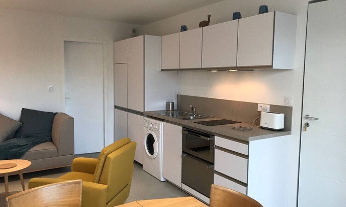 Carnon-Plage Apartment | T2 apartment with terrace and parking in 2nd line beach - Resort center