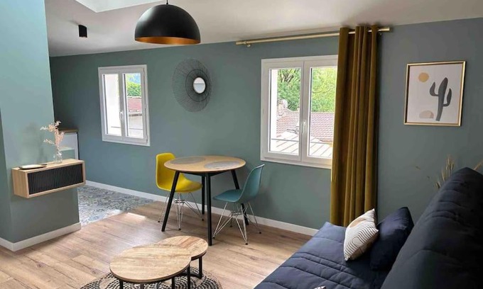 La Tronche Apartment | T2 chic, calme proche Hopital