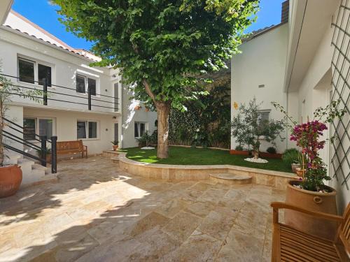 Meze Apartment | T2 climatisé à 50m du port et de la plage