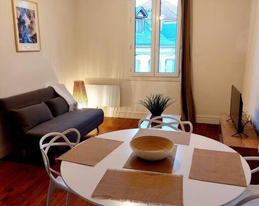 Tarbes Apartment | T2 de charme, centre ville historique de Tarbes