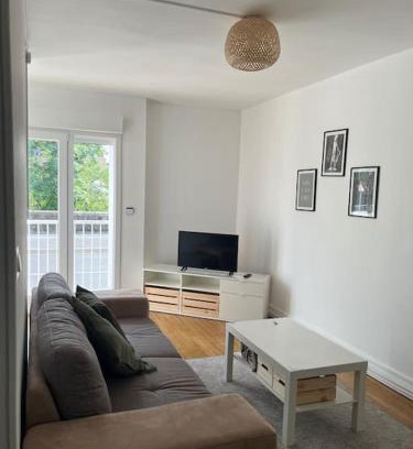 Charleville-Mezieres Apartment | T2 - Quartier Mézières - 1 chambre -1 terrasse