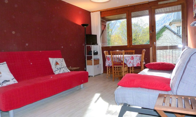 Bagneres-de-Luchon Apartment | T2 south facing, parking, cellar, balcony, mountain view