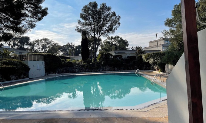 Boulouris-sur-Mer Apartment | T2 St Raphaël, private garden, 5pers, 100m sea, pets welcome