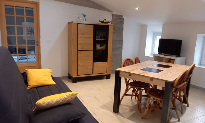 Sauve Apartment | T2 Tout Confort Avec Parking Prive AU Coeur DU Village