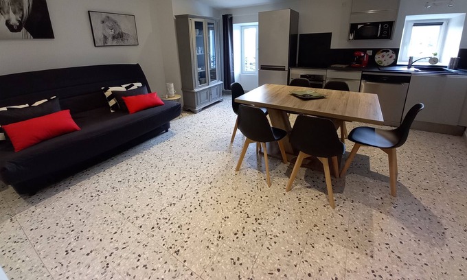 Sauve Apartment | T2 VUE SUR LE Vidourle Refait ET Meuble A Neuf
