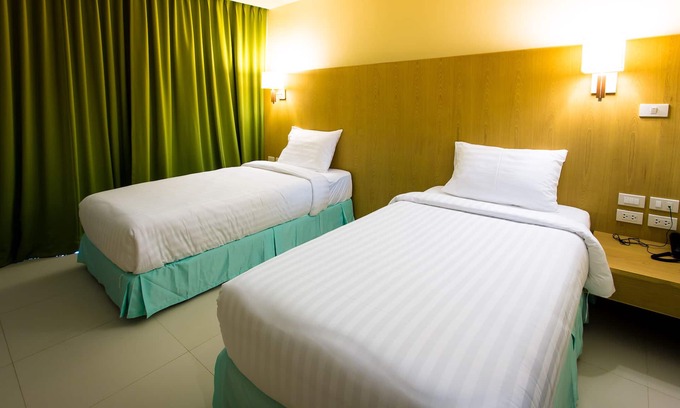 Kathu Apartment | #T3, Hilltop, heart of Phuket