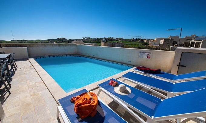 Kercem House | Ta' Mari is an eco-friendly duplex with private pool. Views 360 degree.