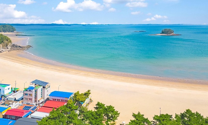 Kujanggul House | Taean Yeonpohaebyenap Pension