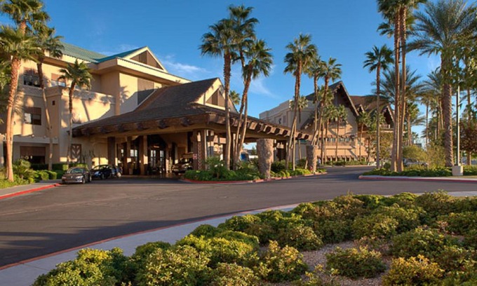 Las Vegas Resort | Tahiti Village Resort & Spa