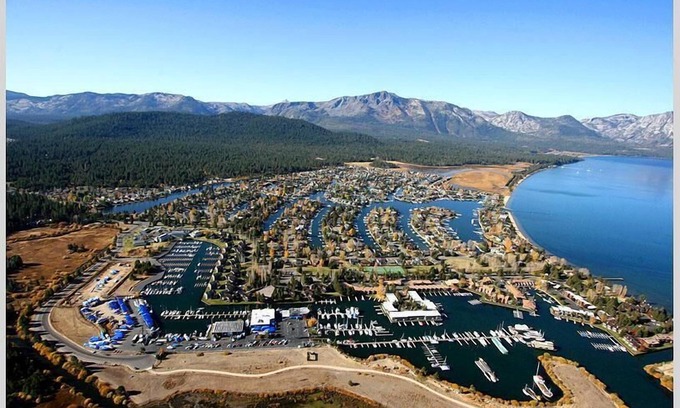 Tahoe Keys House | Tahoe Awesomeness Waterfront-Boat Dock, Shower w/ Views, Hot Tub, 30+ days